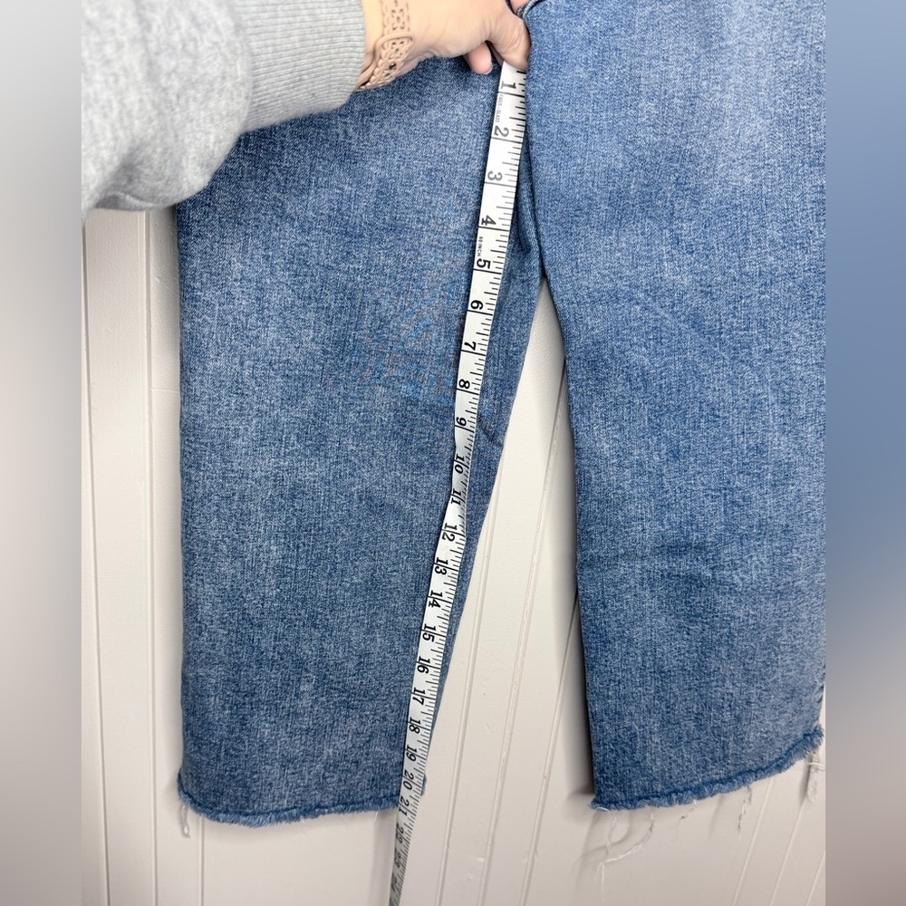 Express Super High Waisted Ripped Modern Straight Jeans - Picture 8 of 9